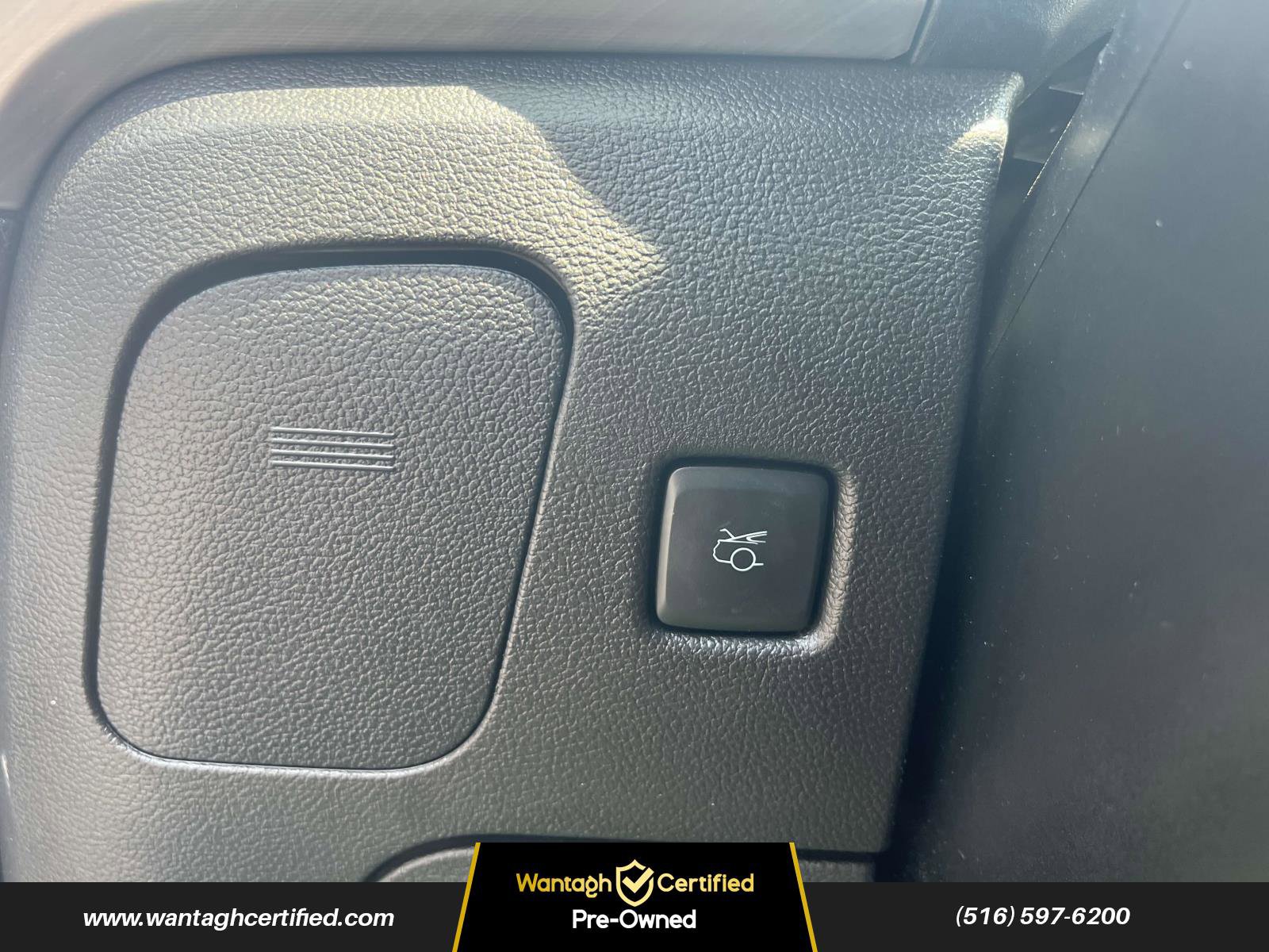 Used 2023 Ford Mustang Premium image 19