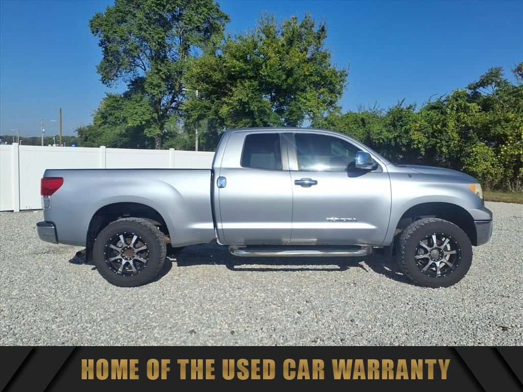 Used 2011 Toyota Tundra 4x4 Double Cab image 2
