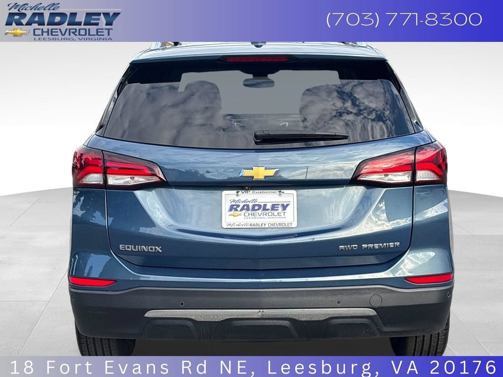 Used 2024 Chevrolet Equinox Premier w/ LPO, Floor Liner Package AWD/4WD image 4