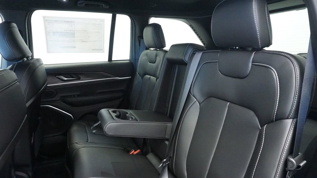 New 2026 Jeep Grand Cherokee Limited image 21