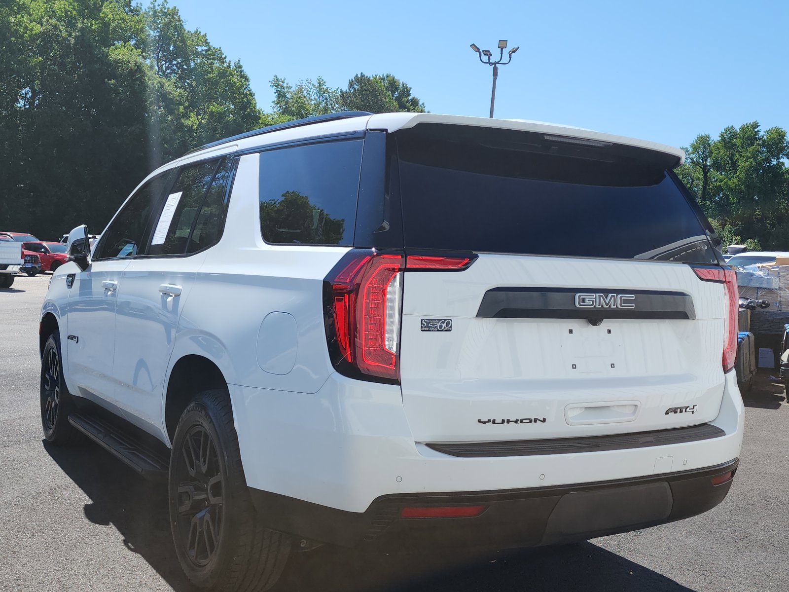 Used 2021 GMC Yukon AT4 w/ Rear Media and Nav Package AWD/4WD image 3