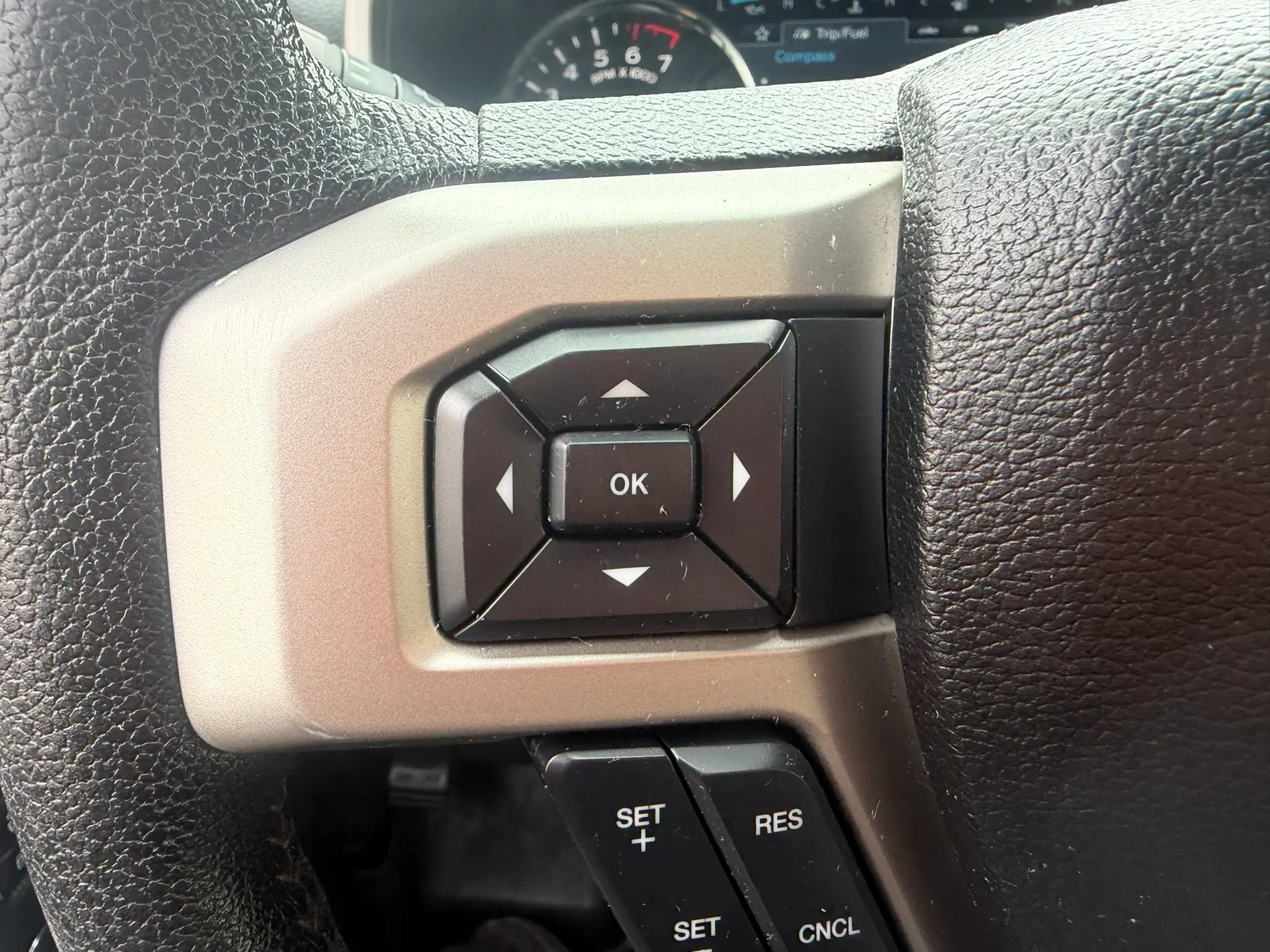 Used 2015 Ford F150 Lariat w/ Equipment Group 501A Mid AWD/4WD image 13