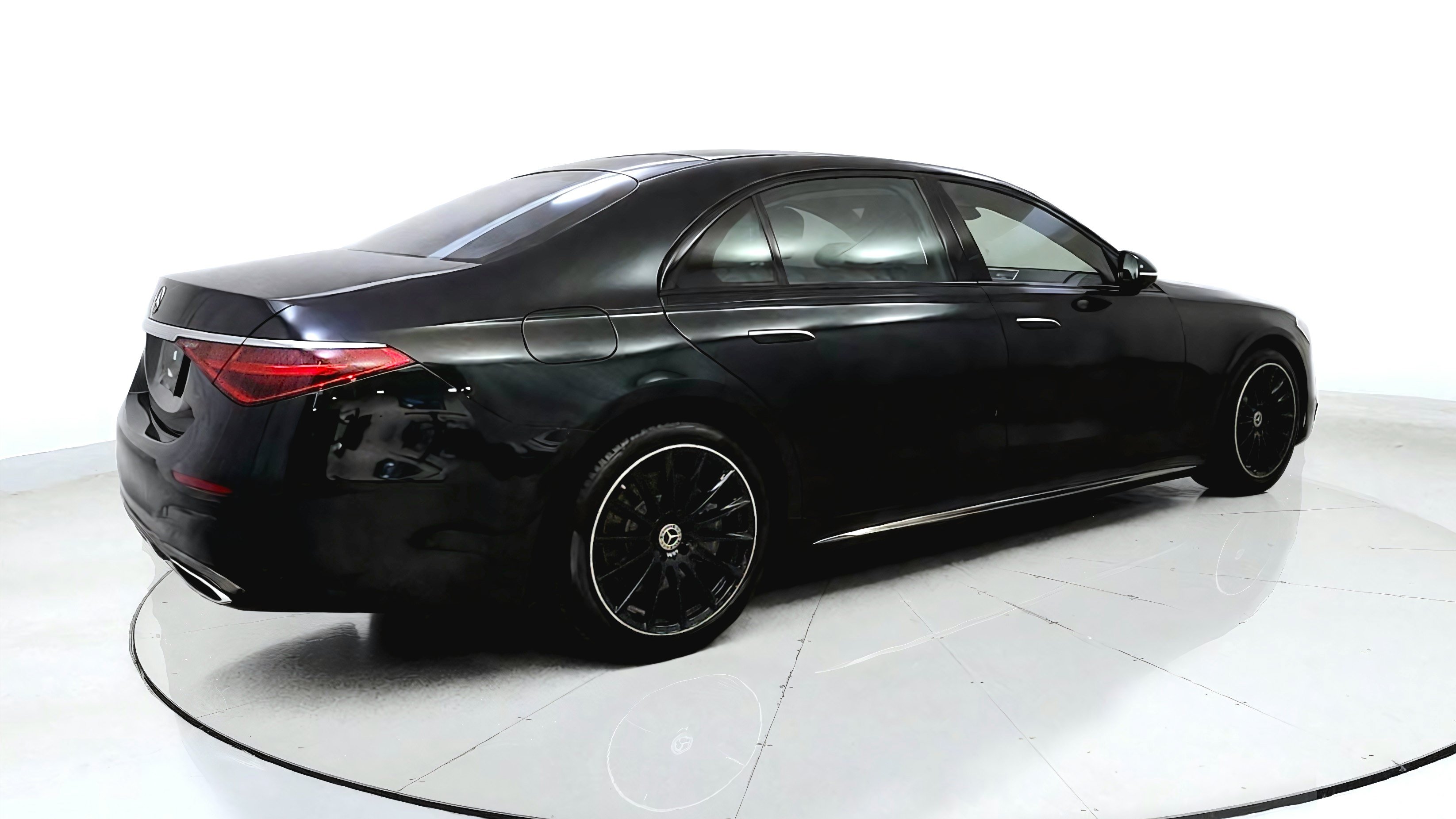 Used 2023 Mercedes-Benz S 500 4MATIC w/ AMG Line image 7