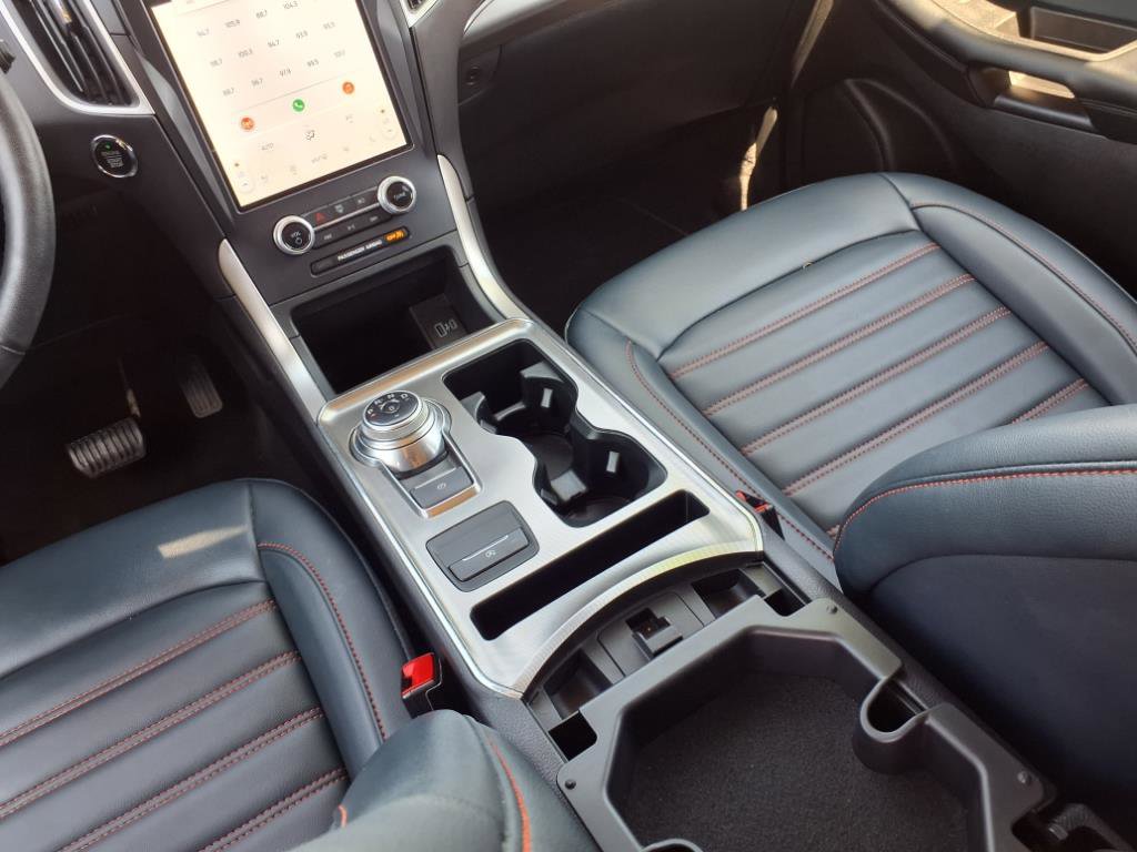 Used 2023 Ford Edge SEL w/ Sport Appearance Package image 10