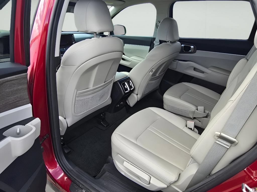 Used 2022 Kia Sorento EX FWD image 12