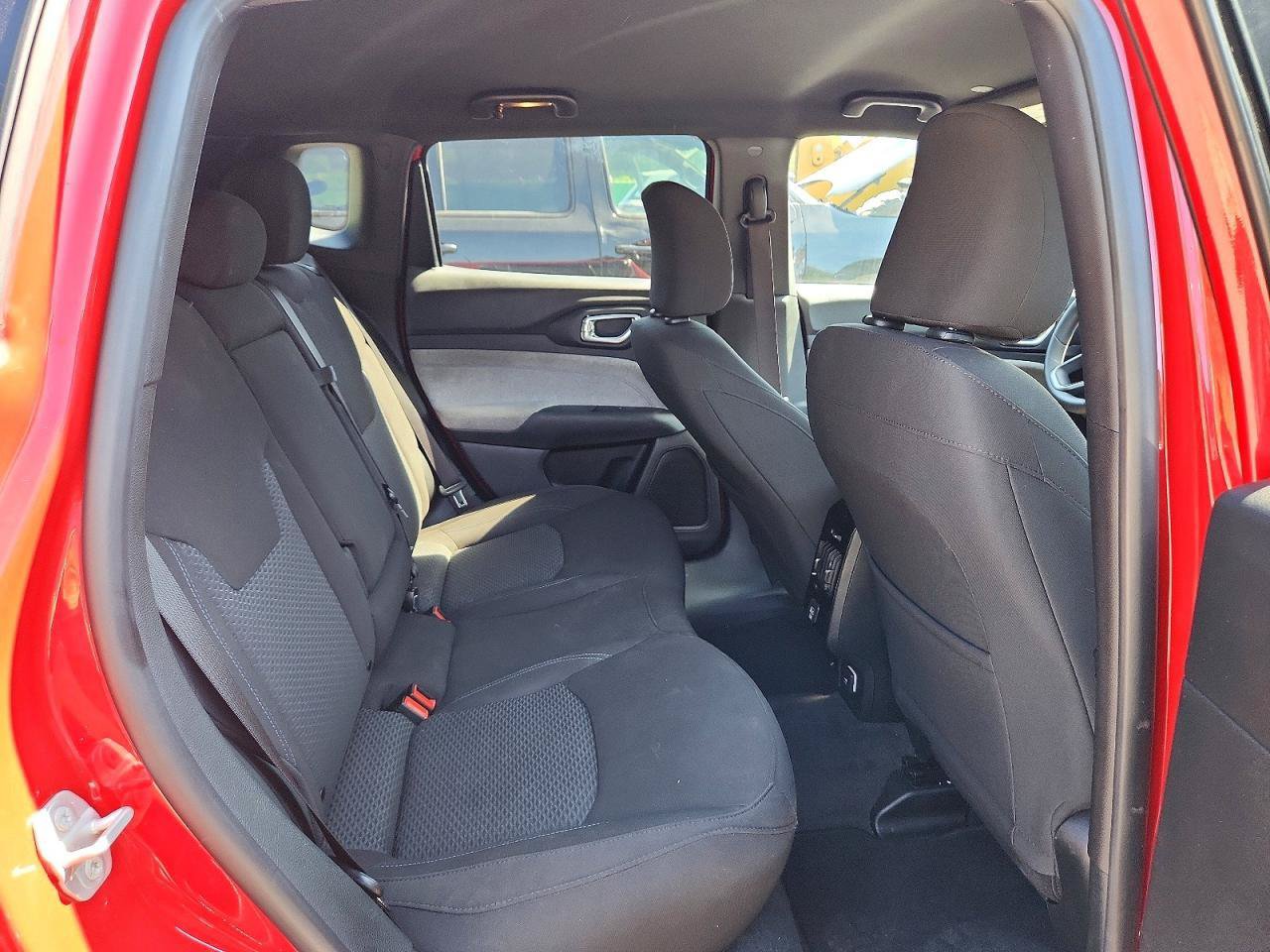 Used 2024 Jeep Compass Sport AWD/4WD image 9
