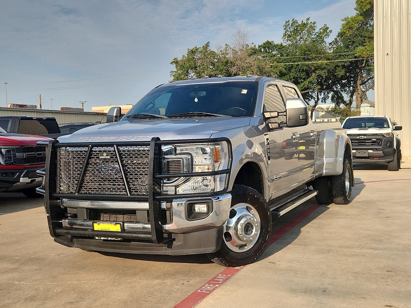 Used 2022 Ford F350 Lariat w/ Lariat Value Package AWD/4WD image 28