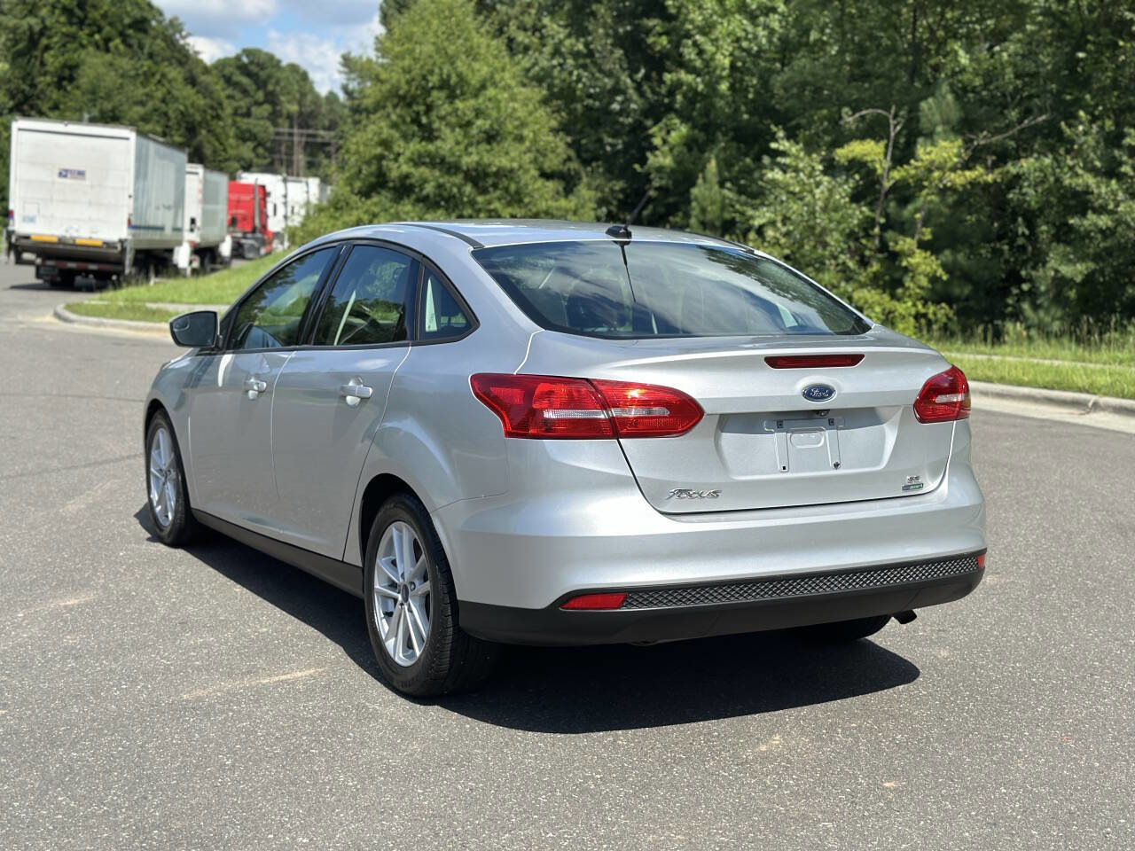 Used 2018 Ford Focus SE image 5