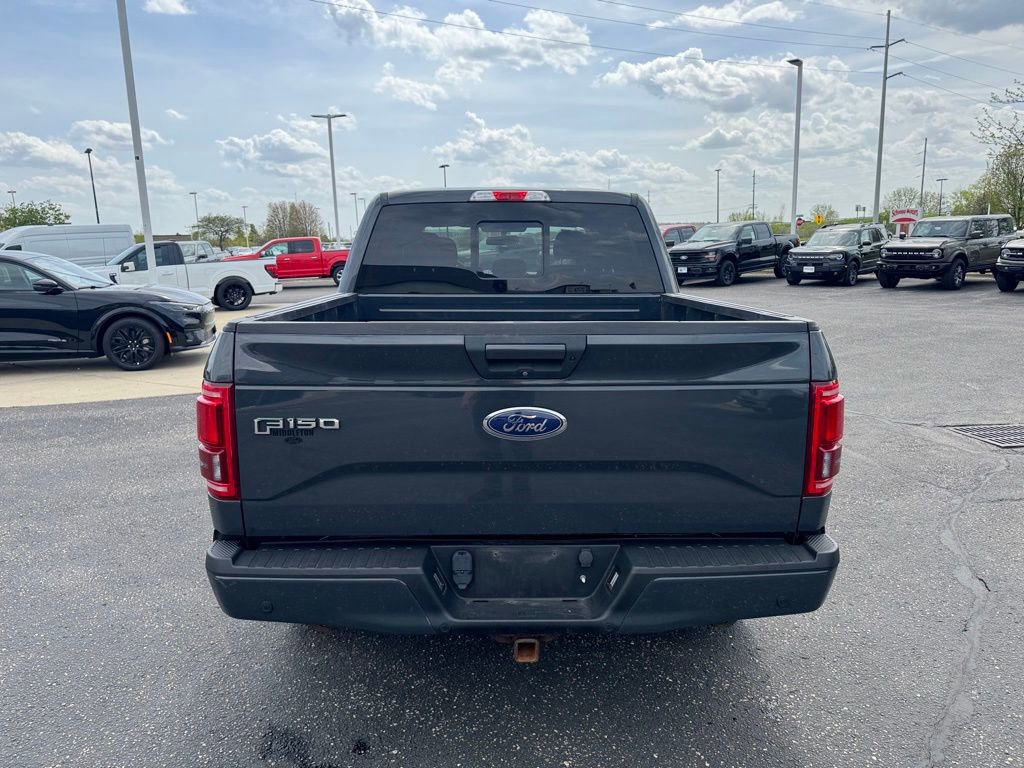 Used 2017 Ford F150 XLT w/ Equipment Group 302A Luxury AWD/4WD image 4