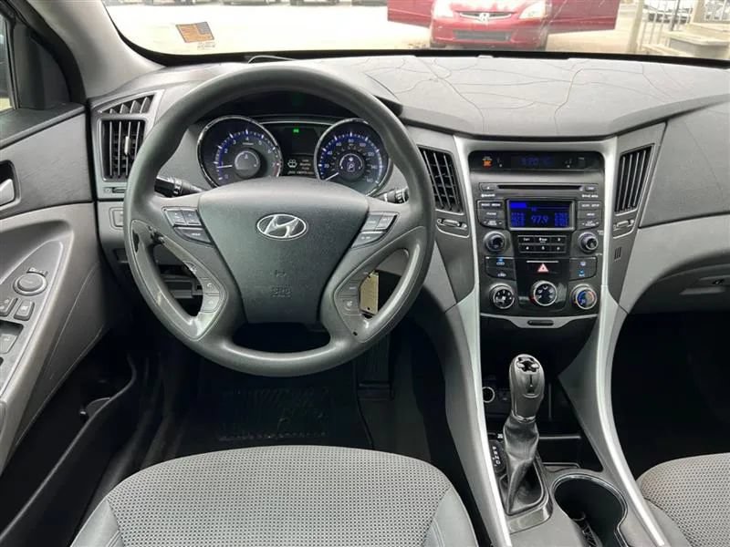 Used 2014 Hyundai Sonata GLS FWD image 17