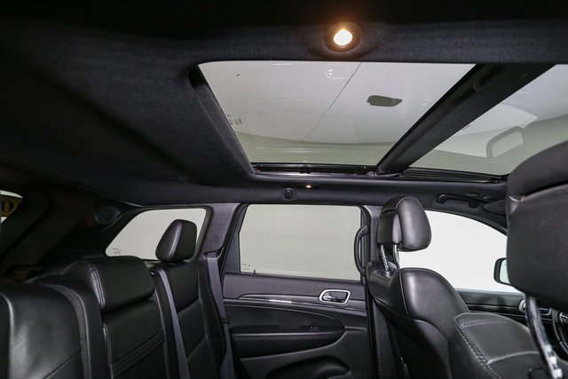 Used 2020 Jeep Grand Cherokee Limited w/ Luxury Group II image 22