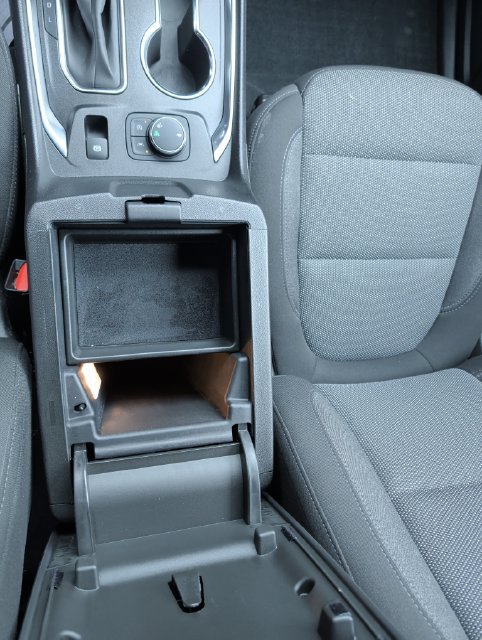 Used 2023 Chevrolet Traverse LT FWD image 24