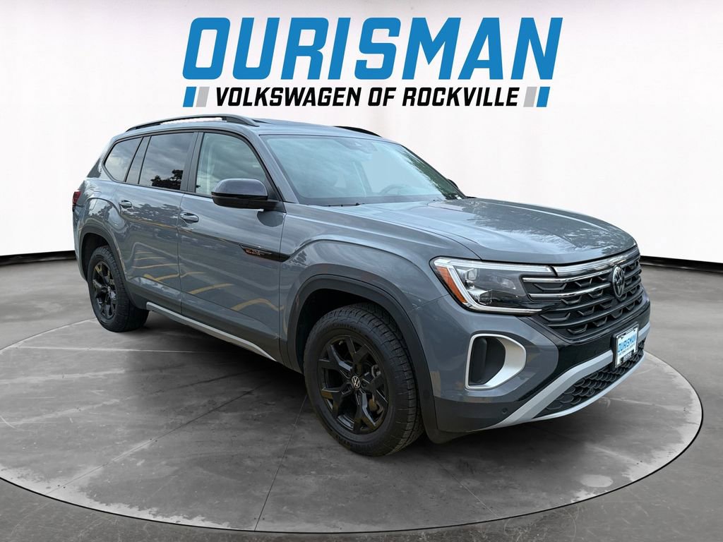 Used 2025 Volkswagen Atlas Peak Edition SE