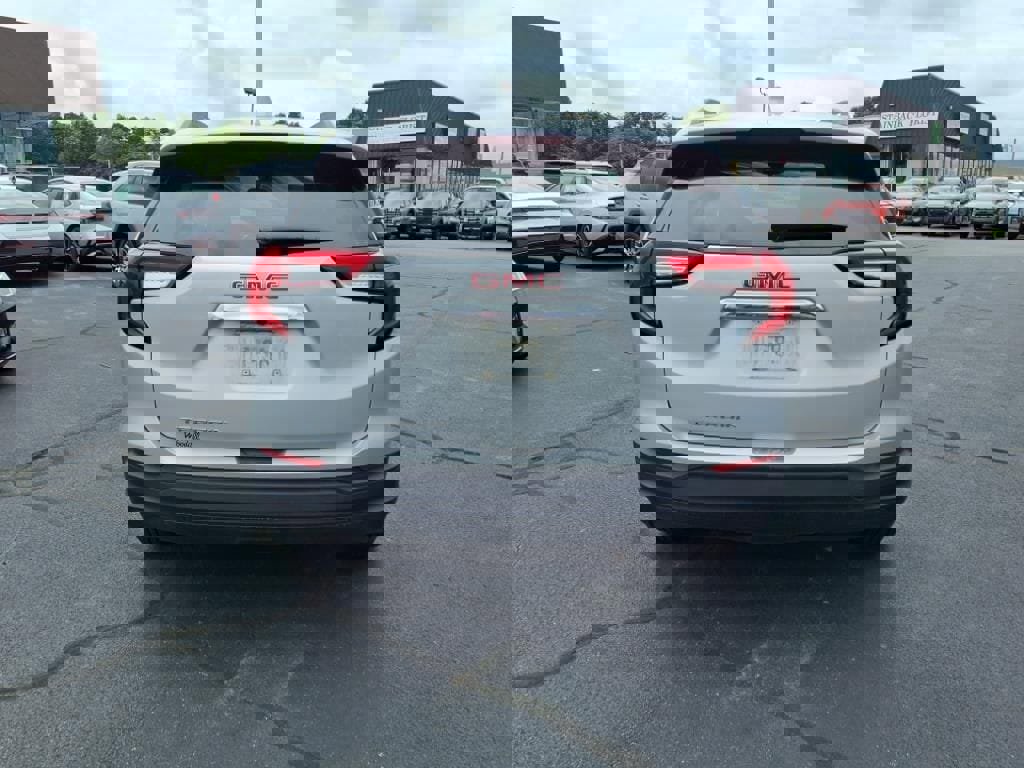 Used 2022 GMC Terrain SLE w/ Driver Convenience Package image 24
