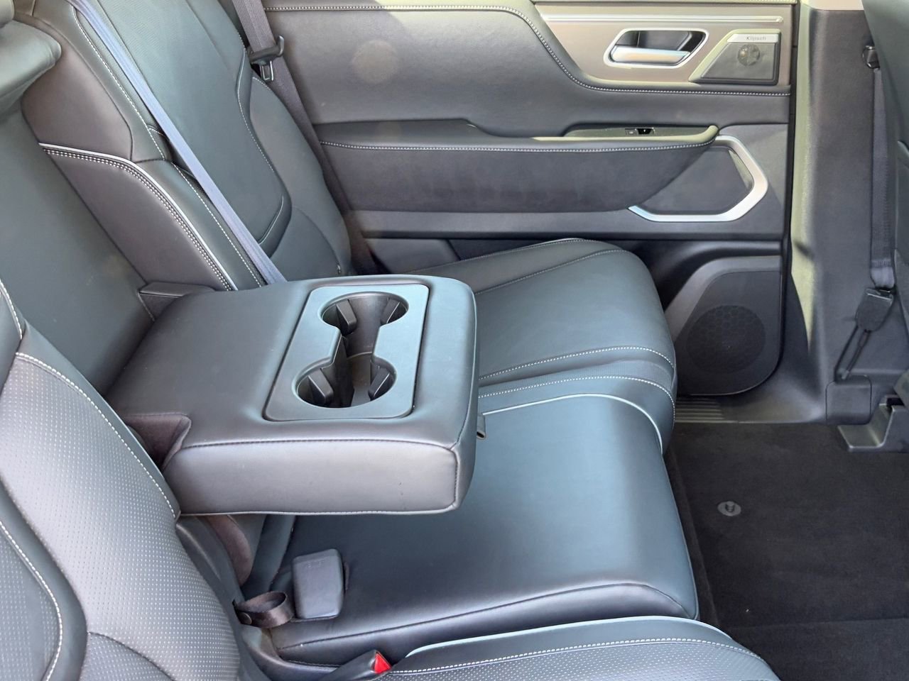 Certified 2025 INFINITI QX80 Luxe image 11