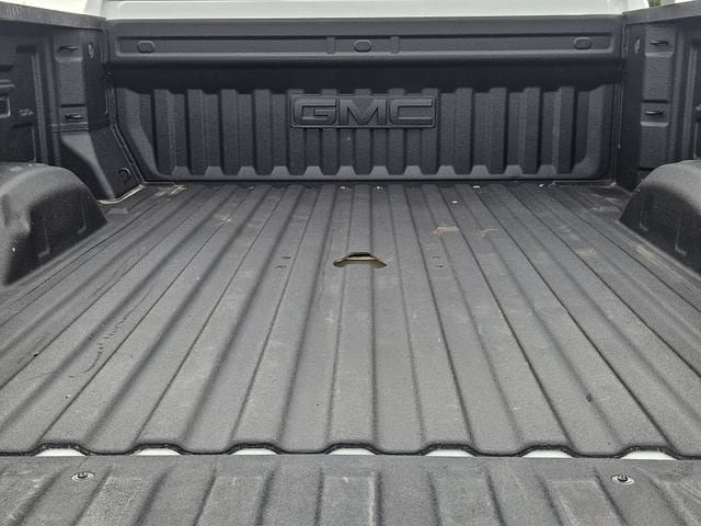 Used 2025 GMC Sierra 2500 AT4 AWD/4WD image 32