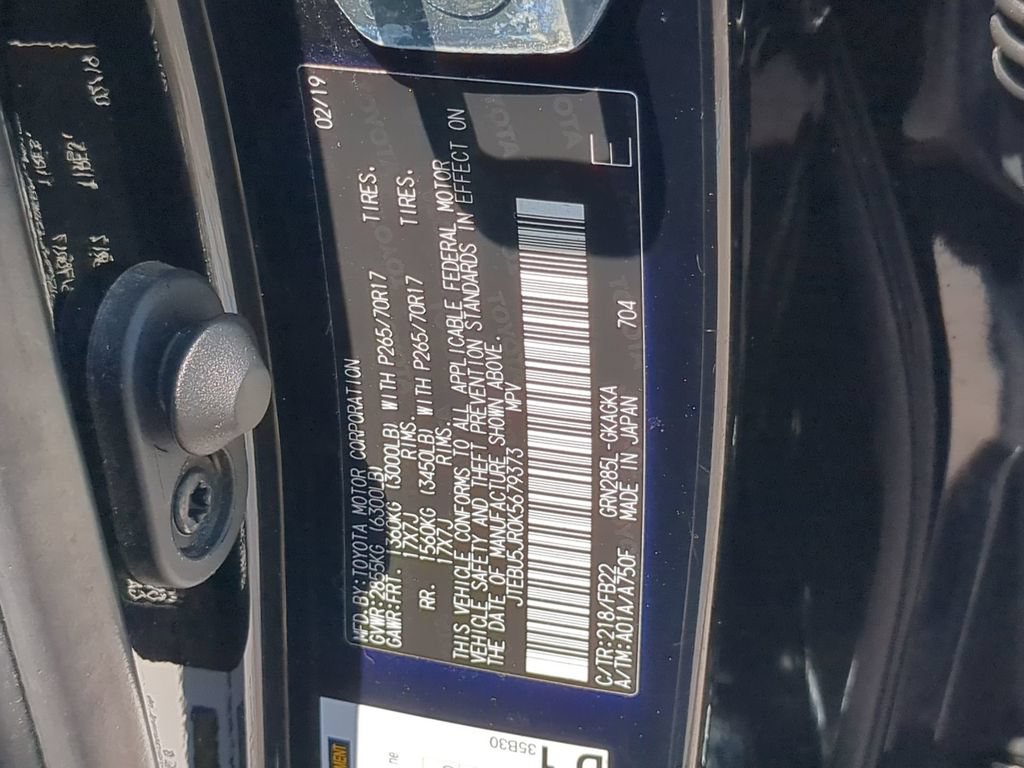 Used 2019 Toyota 4Runner SR5 AWD/4WD image 34