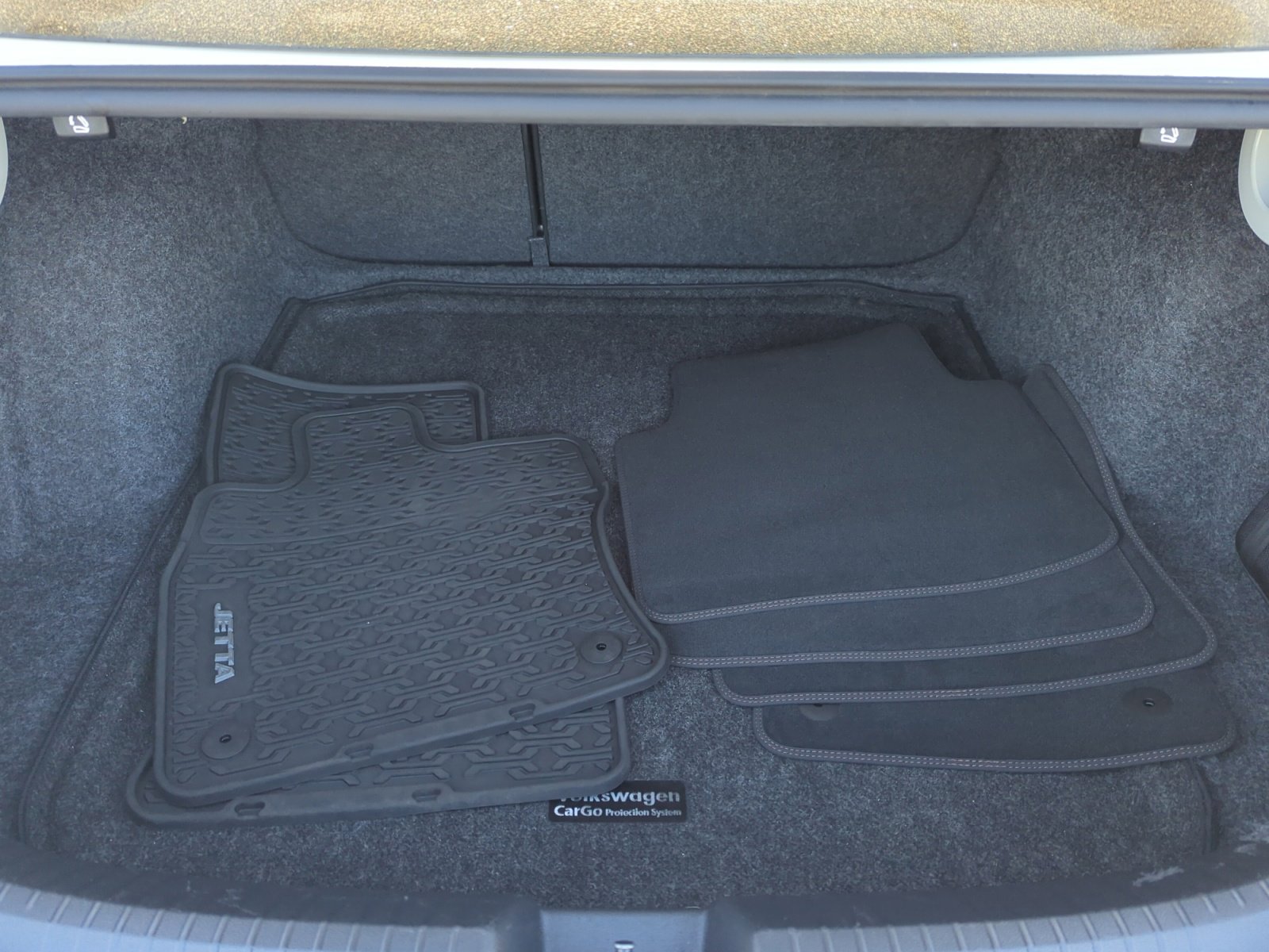 Used 2024 Volkswagen Jetta S image 30