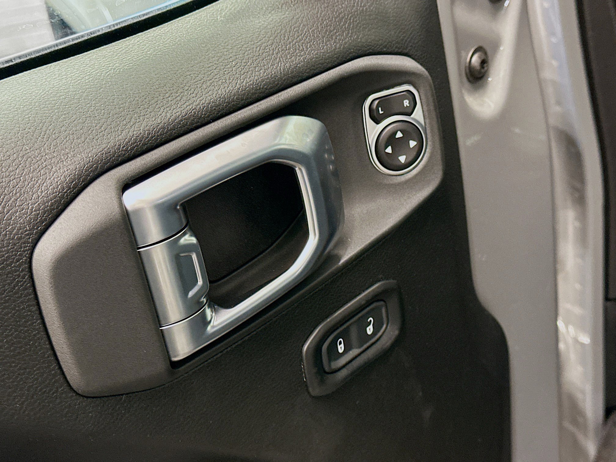 Used 2023 Jeep Wrangler Unlimited Rubicon 4xe w/ Cold Weather Group image 15