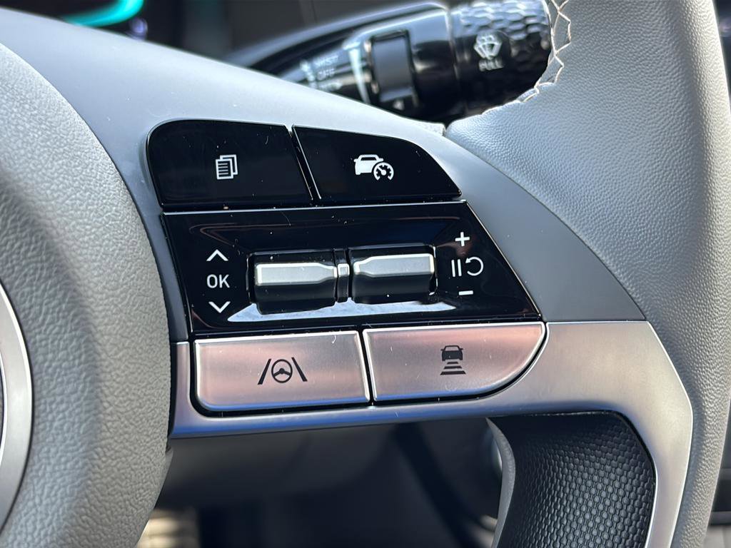 Certified 2026 Hyundai Elantra SEL Sport image 27