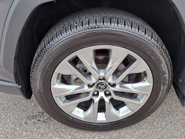 Used 2025 Toyota RAV4 XLE Premium w/ Weather Package image 31