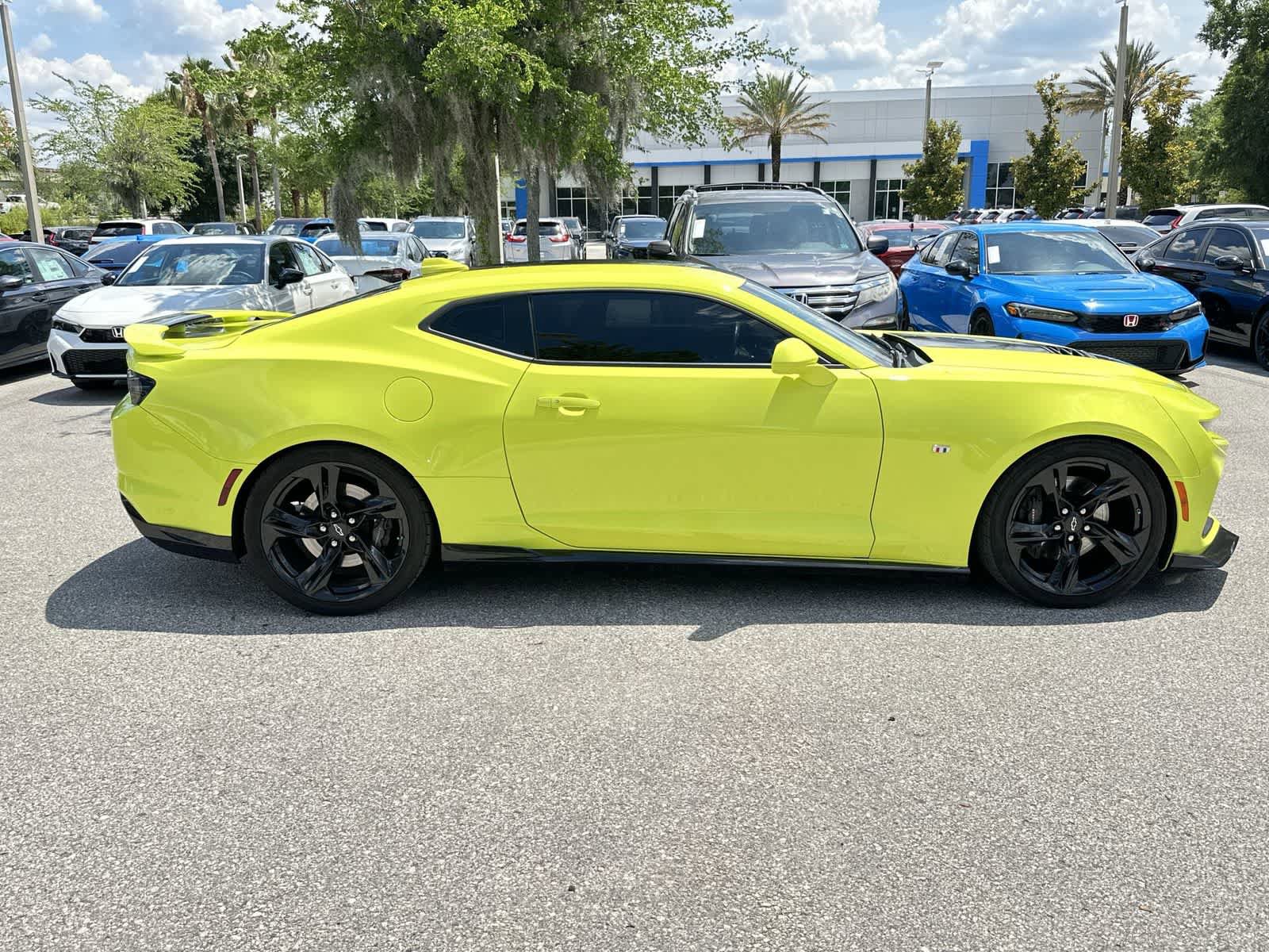 Used 2021 Chevrolet Camaro SS RWD image 7