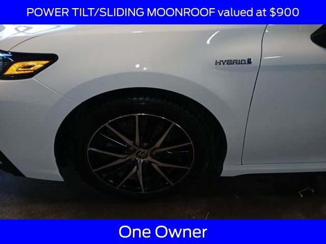 Used 2021 Toyota Camry SE w/ Audio Upgrade Package image 4