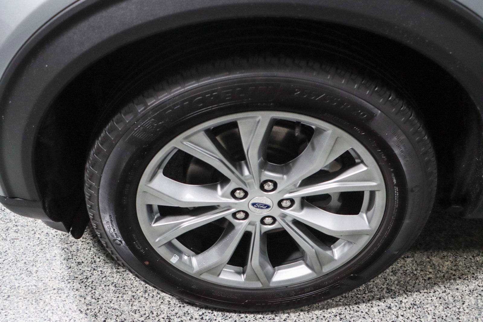 Used 2023 Ford Explorer Limited AWD/4WD image 11