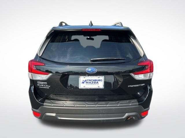 Used 2021 Subaru Forester Premium image 4