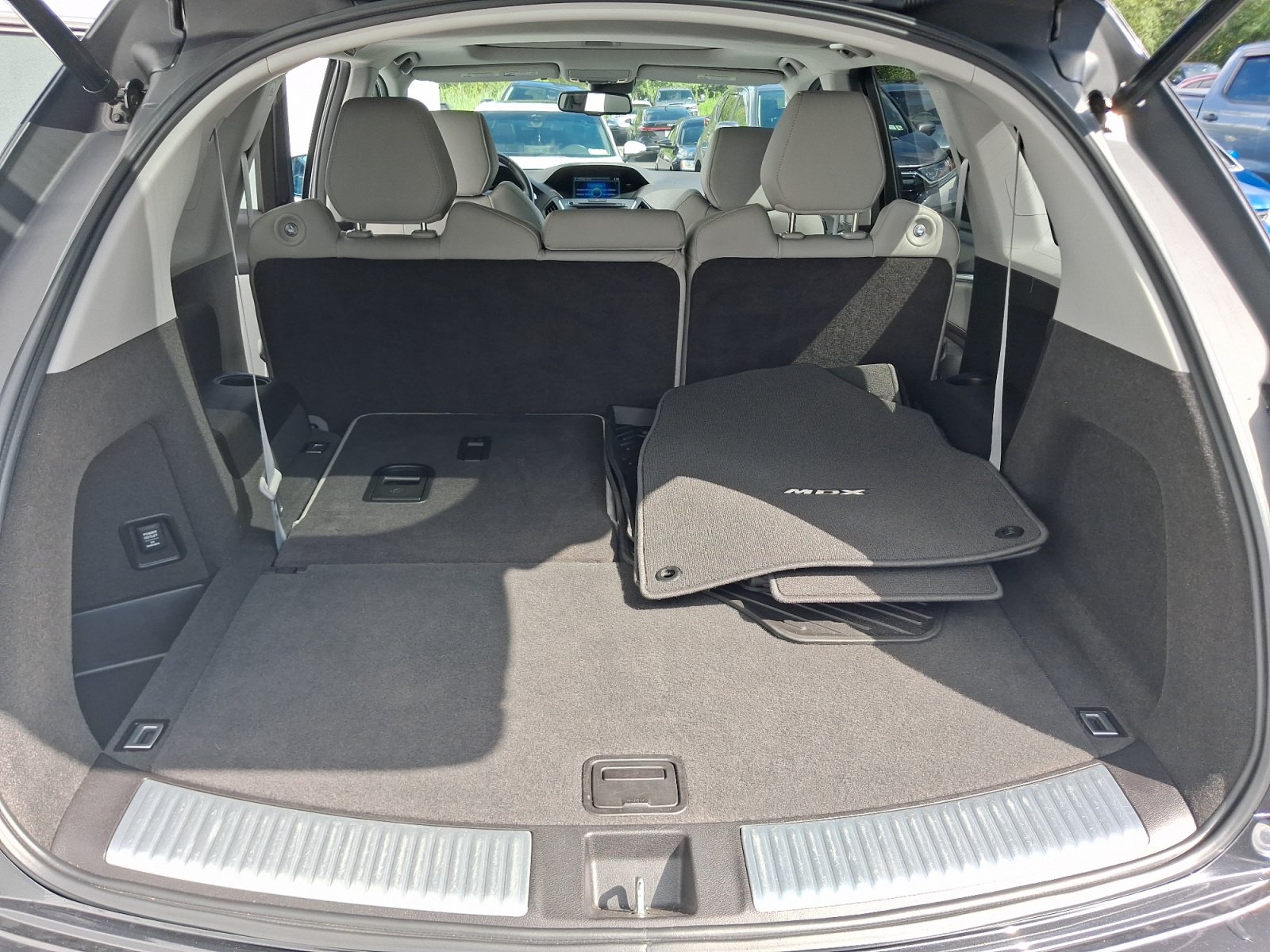 Used 2014 Acura MDX w/ Technology Package AWD/4WD image 25