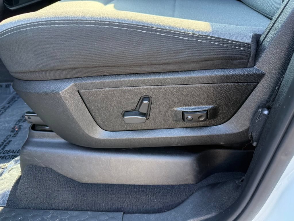 Used 2023 RAM 2500 Big Horn w/ Level 1 Equipment Group AWD/4WD image 6