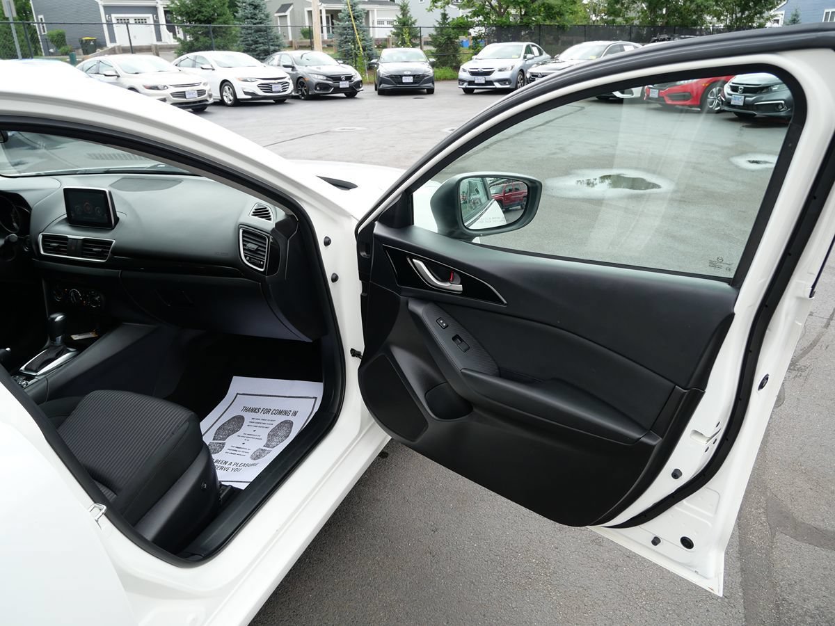 Used 2015 MAZDA MAZDA3 i Touring FWD image 22