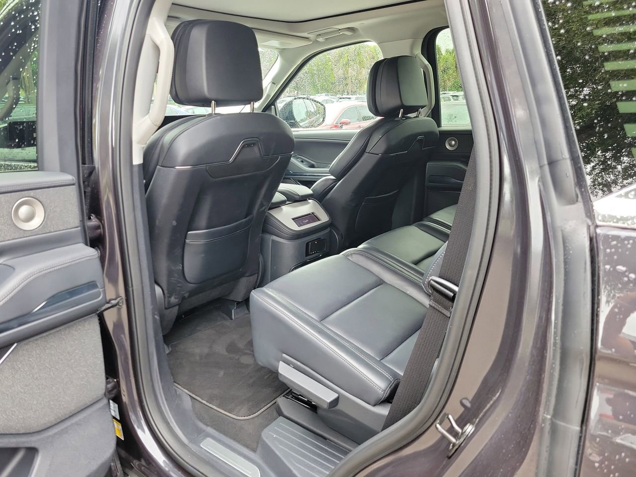 Used 2026 Lincoln Navigator Reserve AWD/4WD image 9