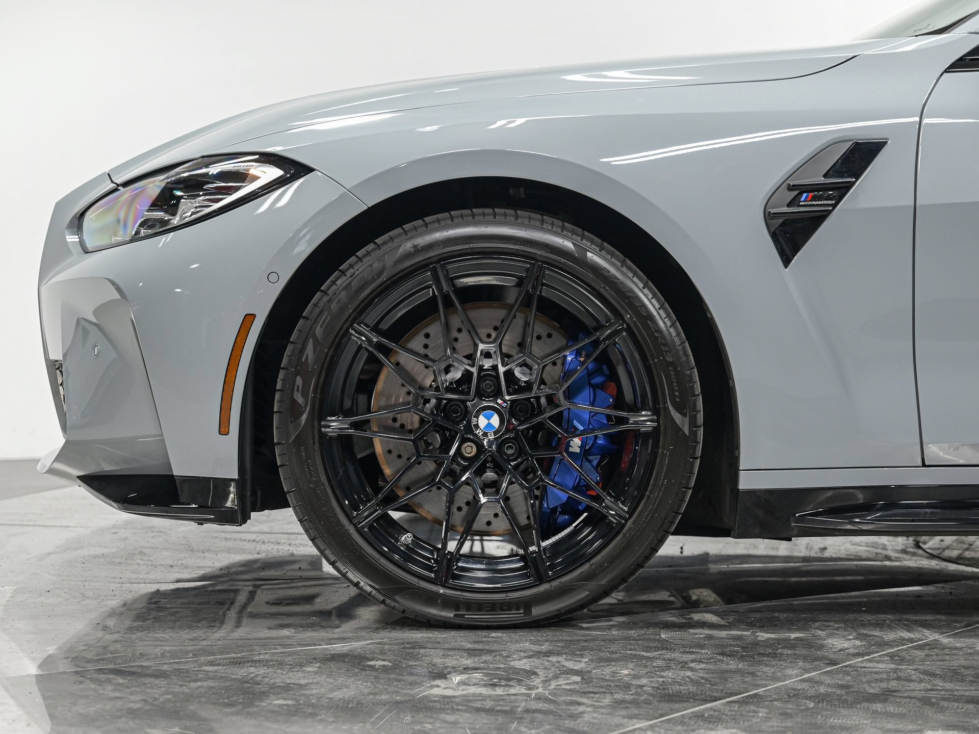 Used 2024 BMW M4 xDrive Competition w/ Executive Package AWD/4WD image 3
