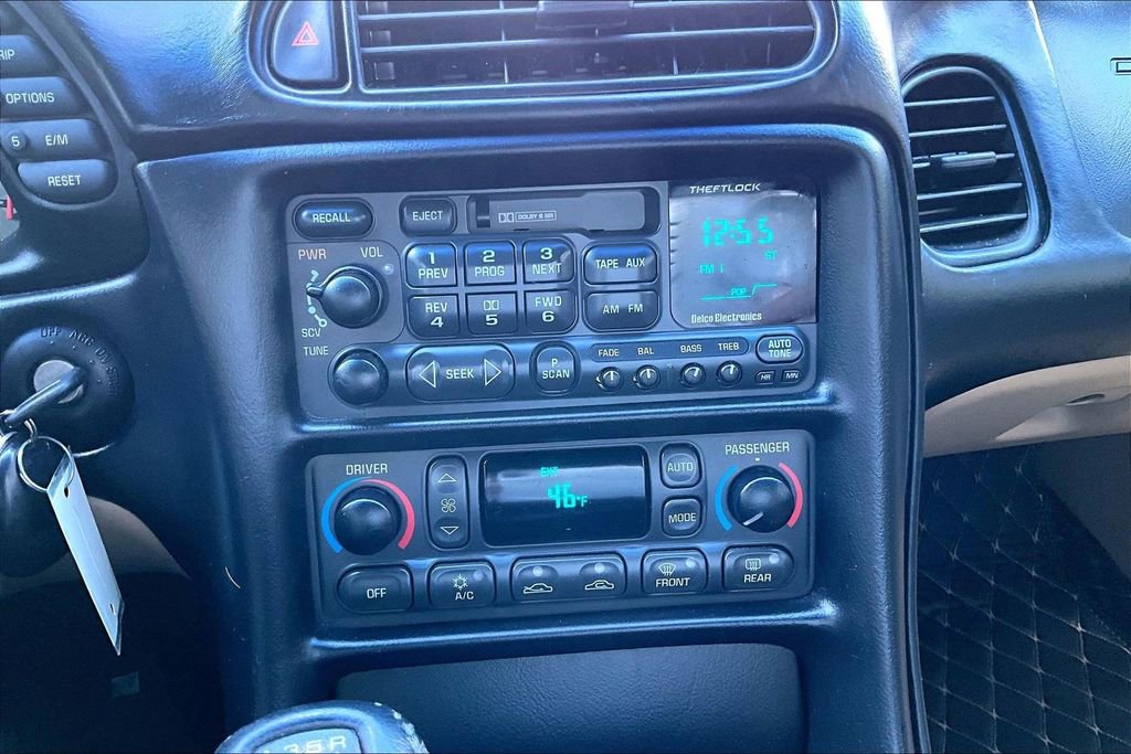 Used 2000 Chevrolet Corvette Coupe w/ Memory Pkg image 29