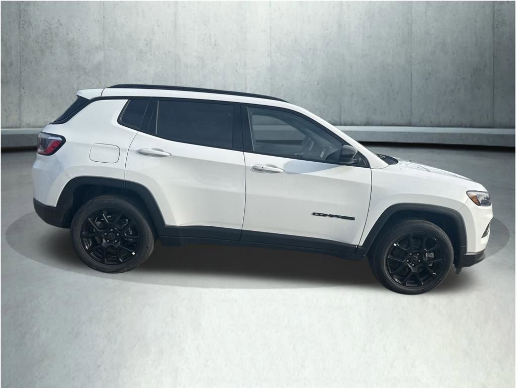 New 2026 Jeep Compass Latitude AWD/4WD image 3