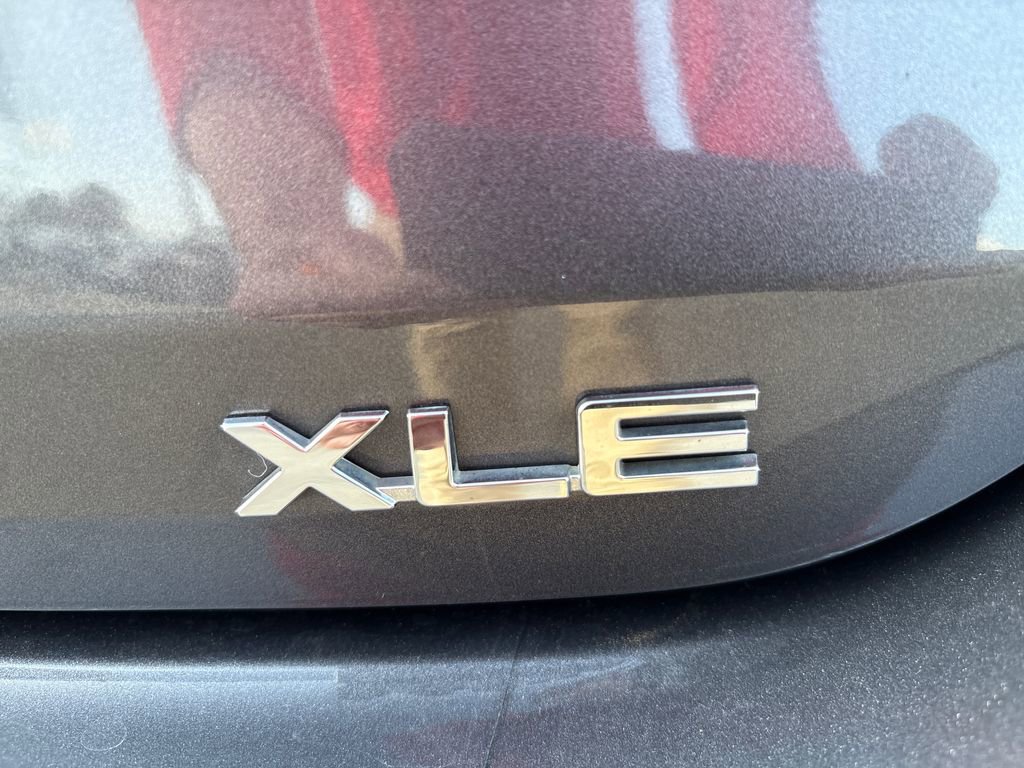 Used 2022 Toyota Highlander XLE image 13