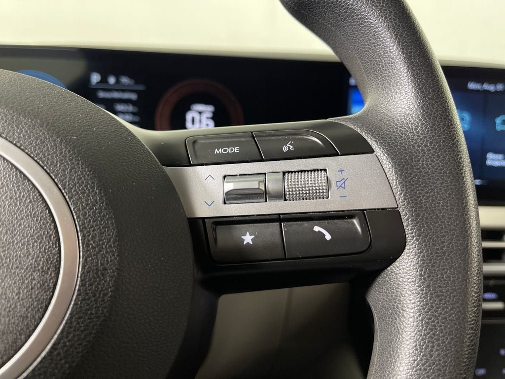 Certified 2025 Hyundai Tucson SEL AWD/4WD image 29
