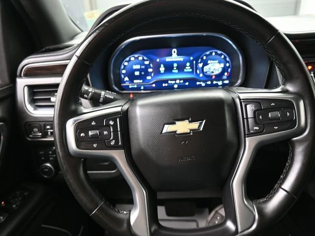 Used 2023 Chevrolet Suburban LT w/ Luxury Package image 8
