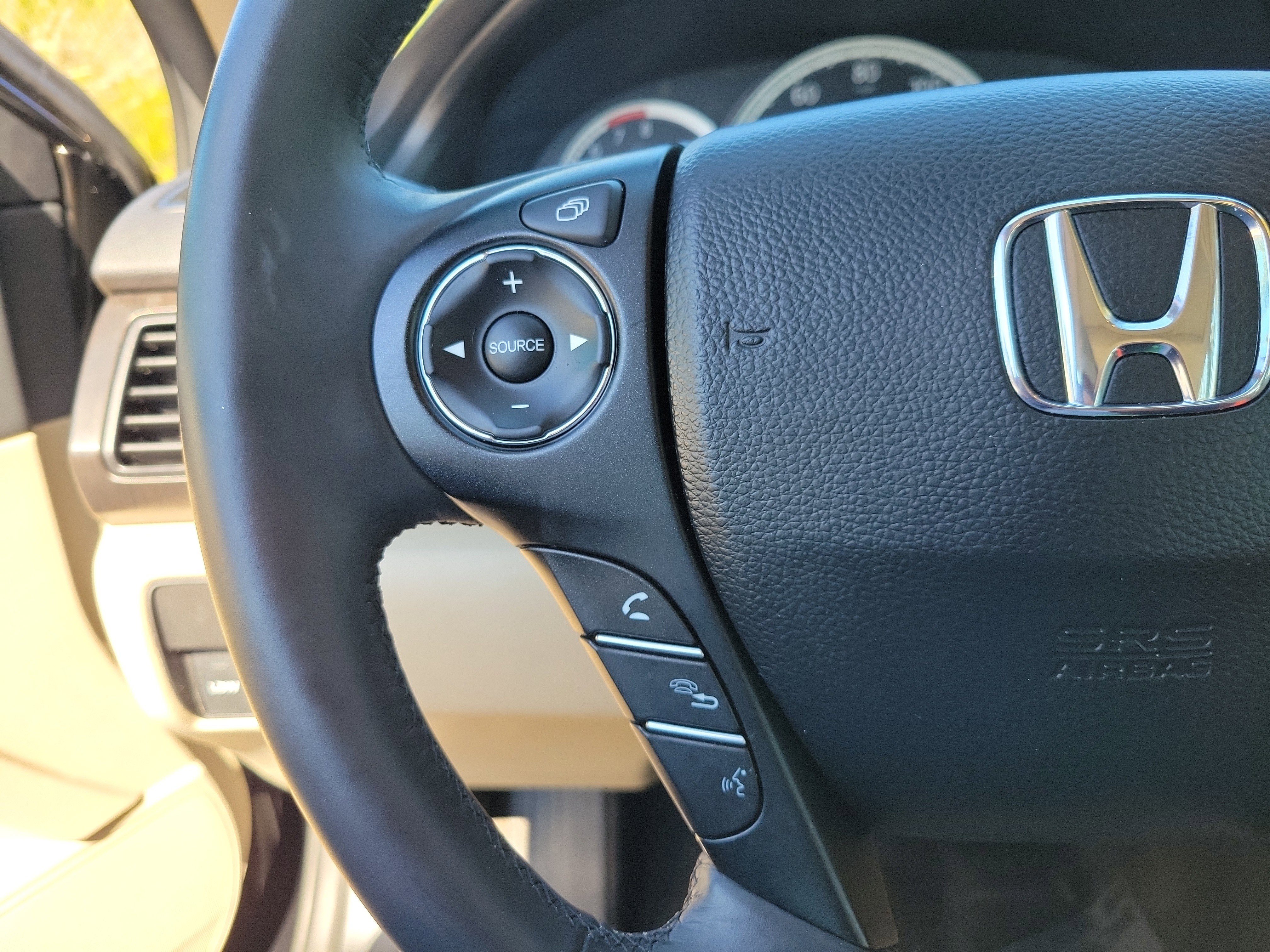 Used 2015 Honda Accord EX-L image 26