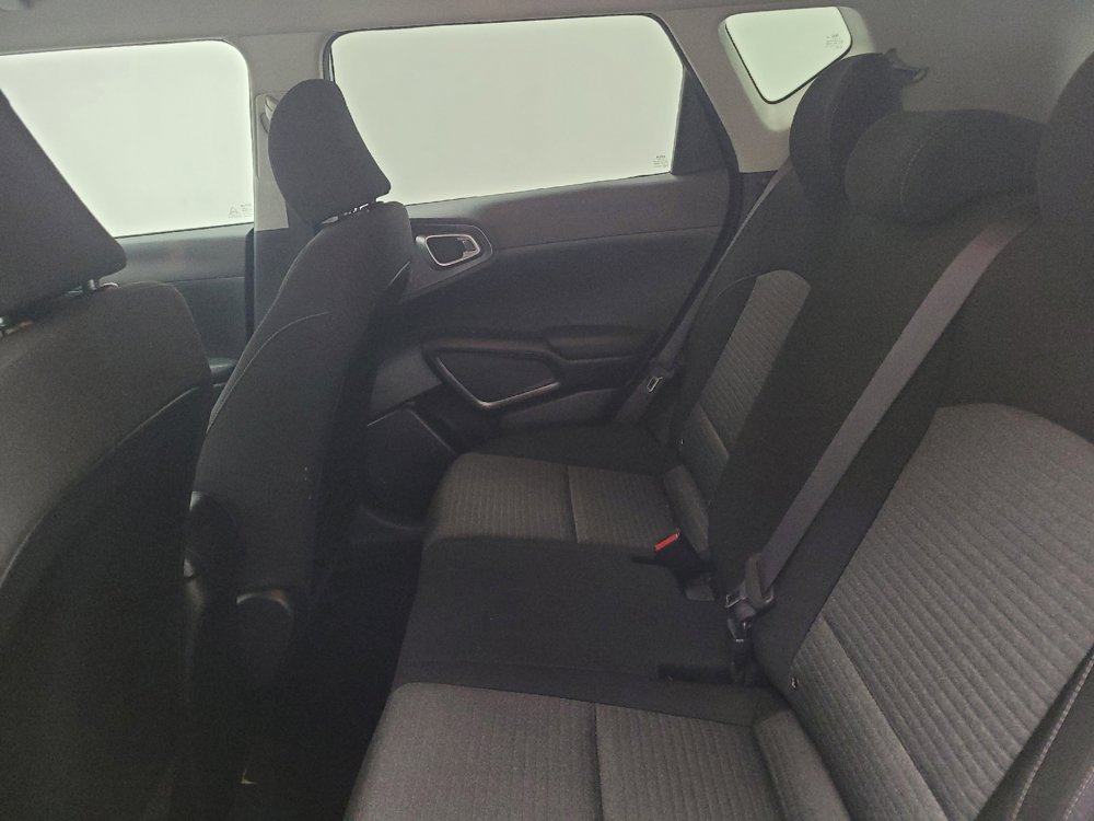 Used 2021 Kia Soul S FWD image 18