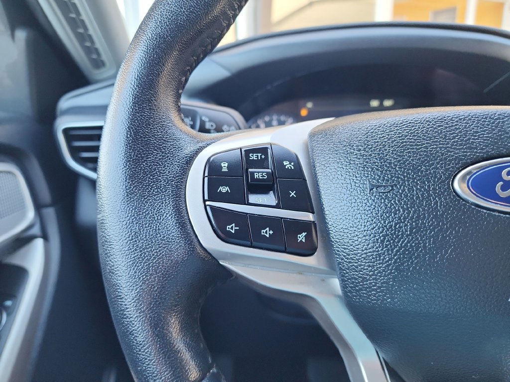 Used 2023 Ford Explorer Limited w/ Equipment Group 301A AWD/4WD image 24