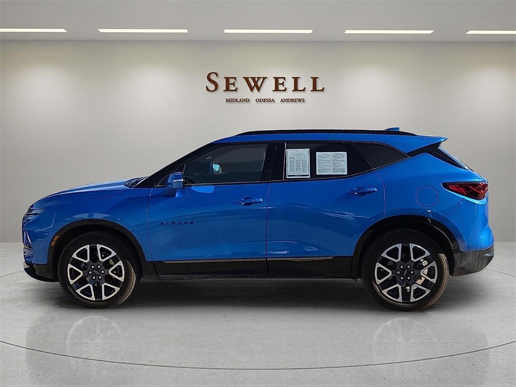 Used 2024 Chevrolet Blazer RS w/ Driver Confidence II Package image 2