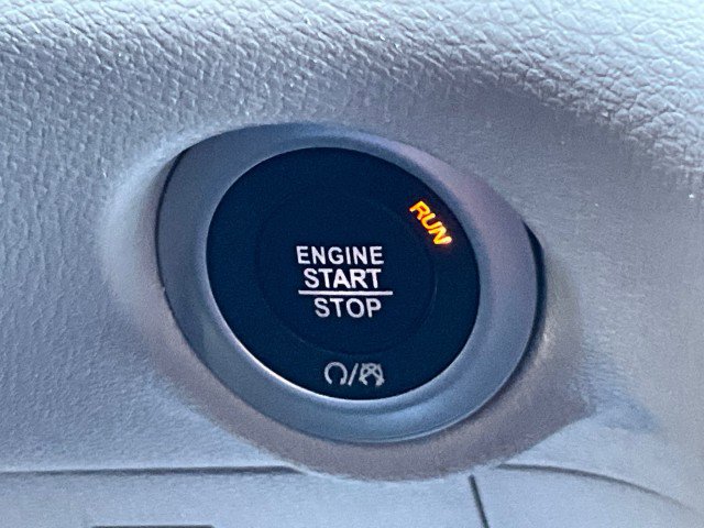 Used 2021 Chrysler Voyager Lxi FWD image 26