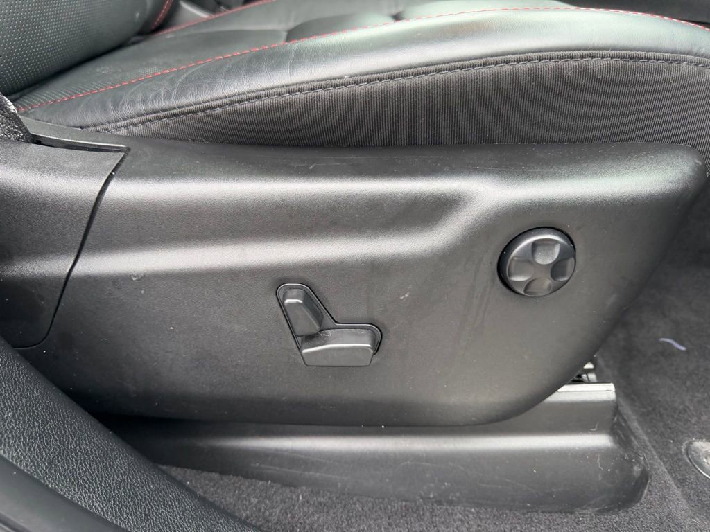 Used 2025 Dodge Durango GT image 35