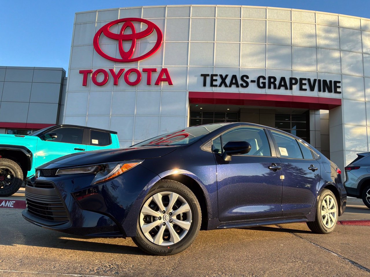 New 2027 Toyota Corolla LE FWD image 2