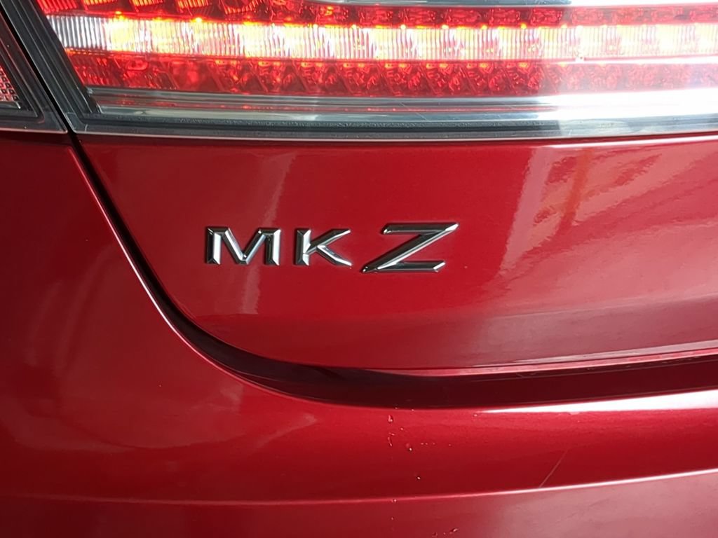 Used 2017 Lincoln MKZ Premiere FWD image 16