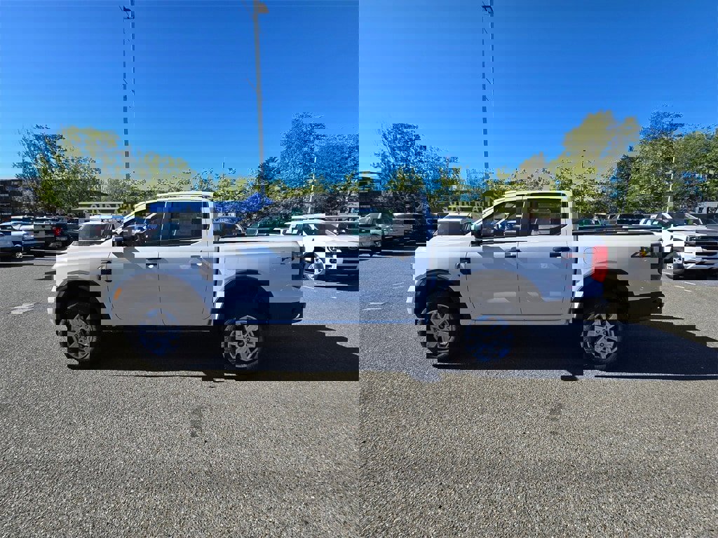 New 2025 Ford Ranger XL image 8