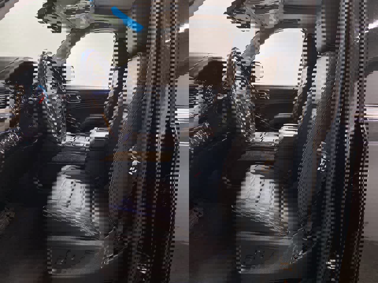 Used 2019 GMC Yukon XL Denali w/ Denali Ultimate Package image 13