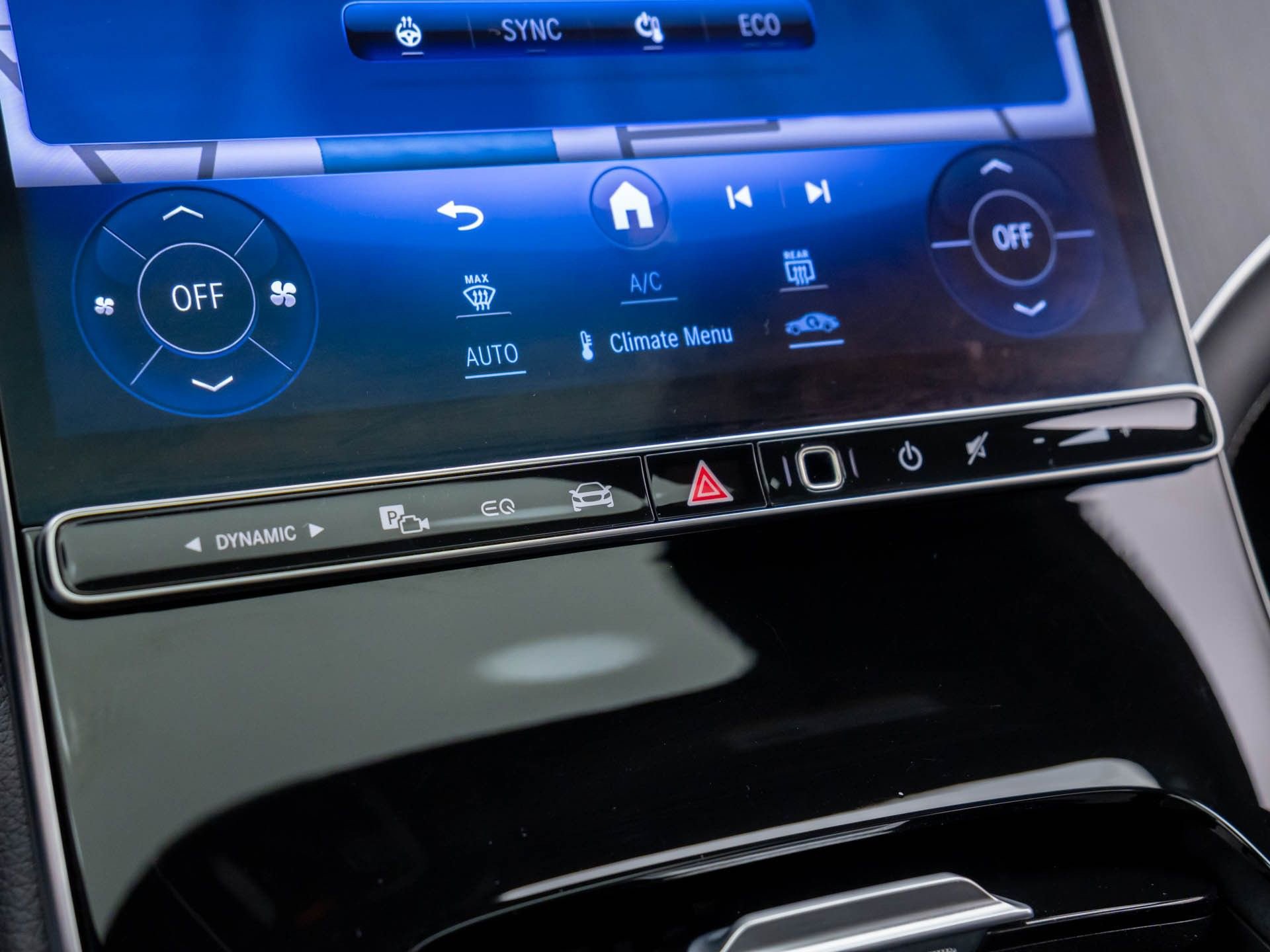 Certified 2024 Mercedes-Benz EQE 350+ 4MATIC SUV w/ Driver Assistance Package image 29